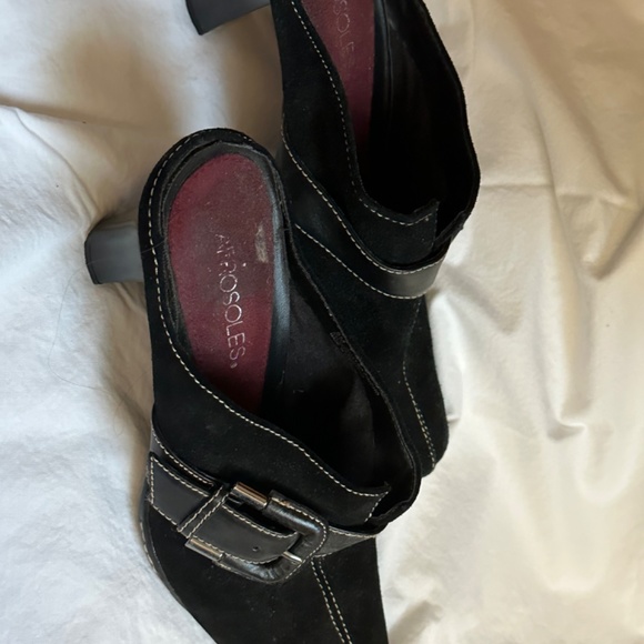 Aerosoles Suede Mules Sz 8.5 - Picture 3 of 5